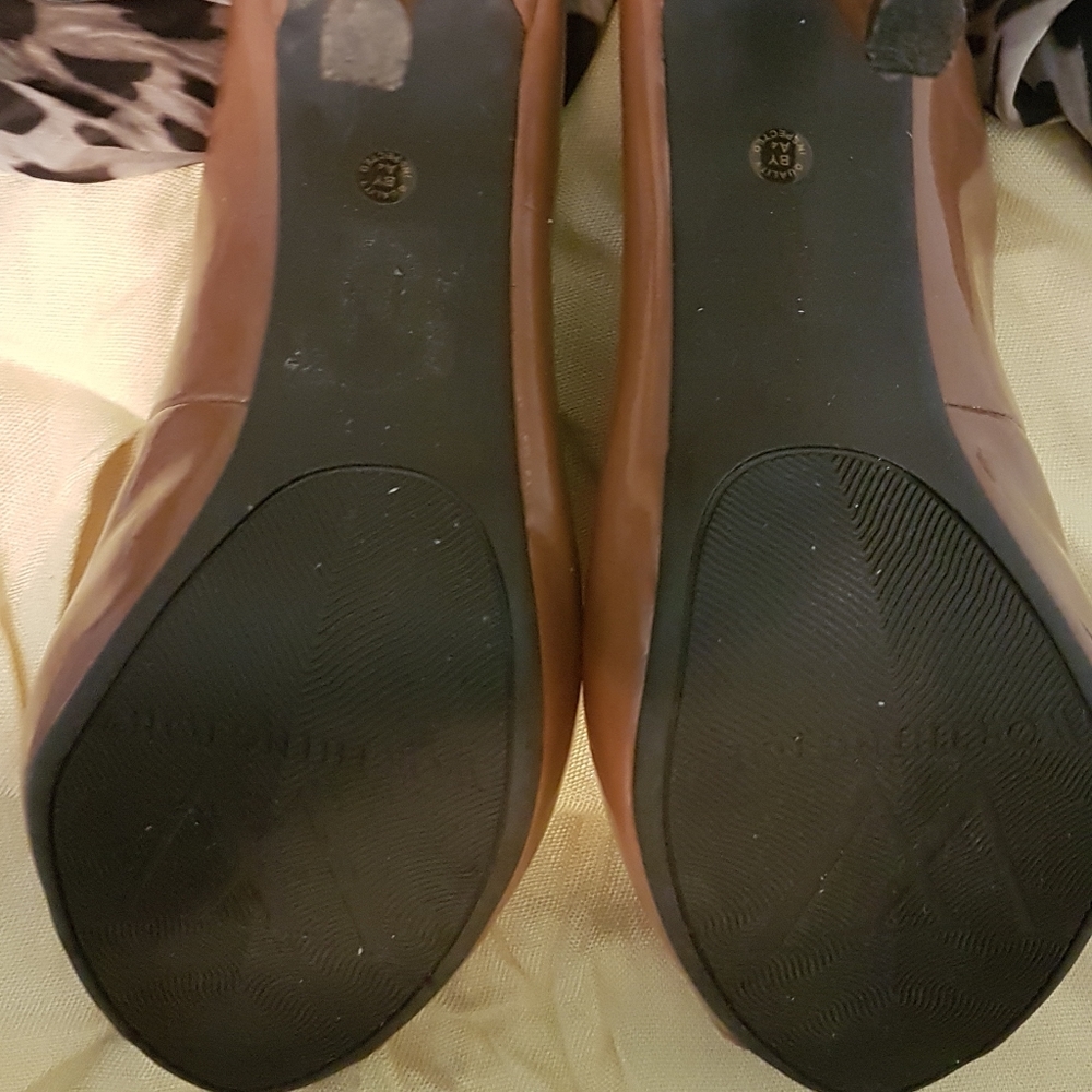 Shoes - Picture 5 of 5
